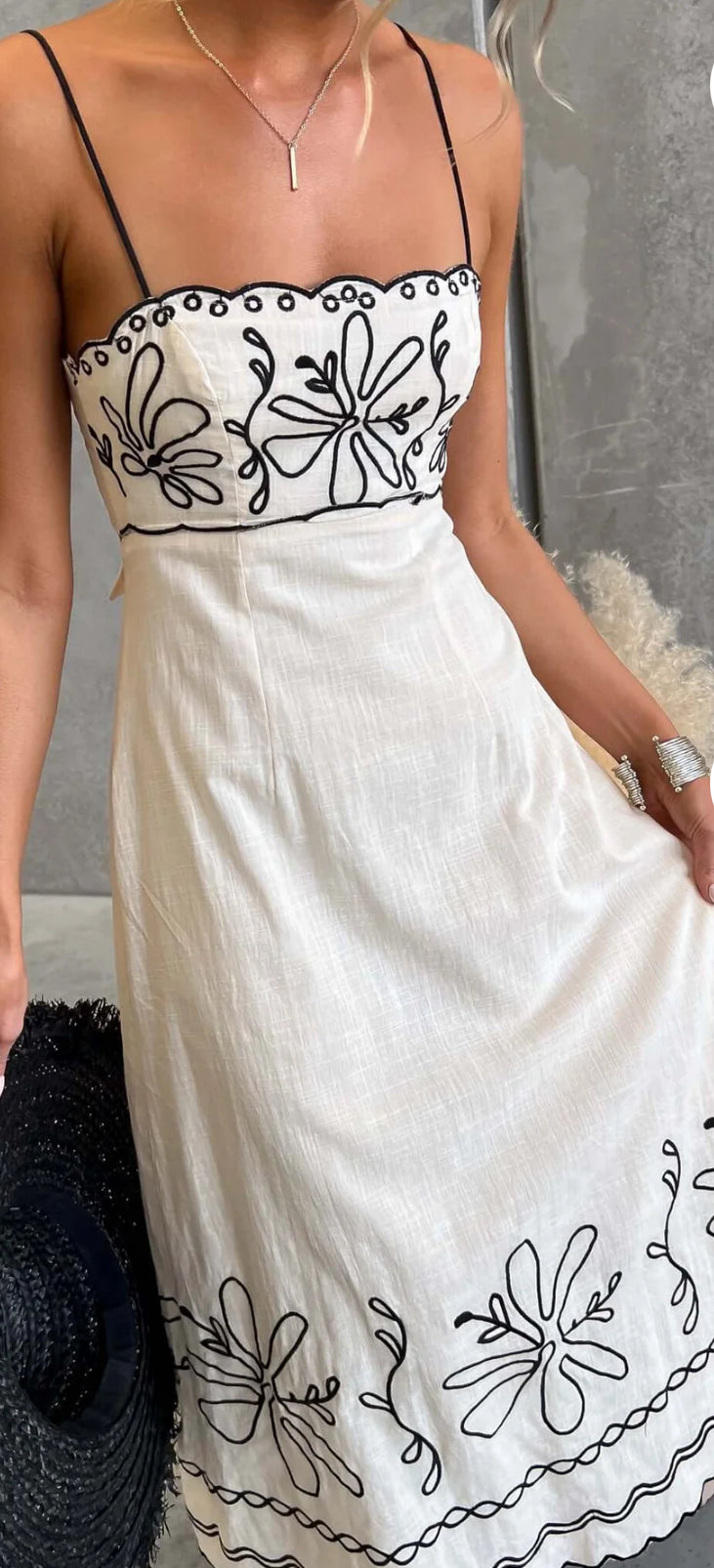 ‘Leslie’ black dress (preorder)