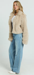 ‘Rania’ beige faux fur coat