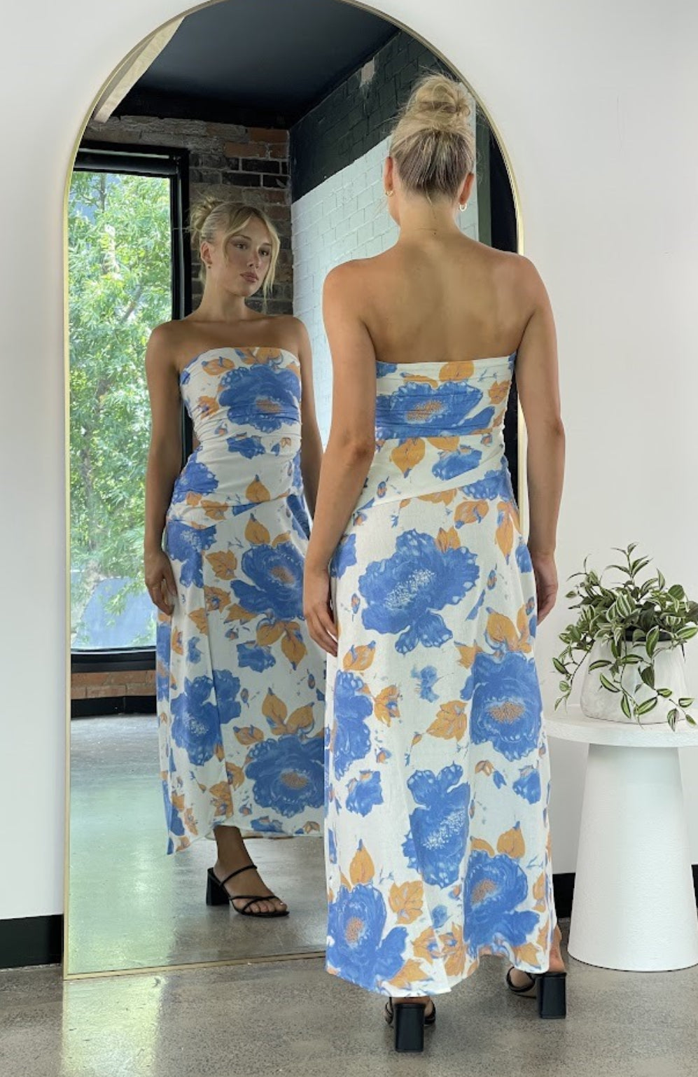 ‘Marissa’ blue floral dress