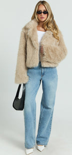 ‘Rania’ beige faux fur coat