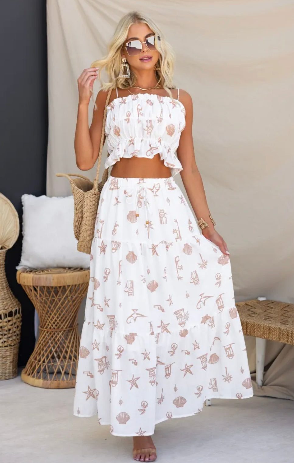 ‘Mykonos’ set in white
