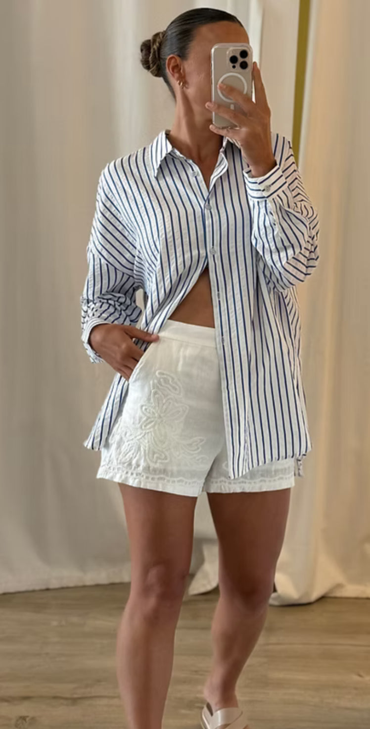 ‘Nora’ linen shorts