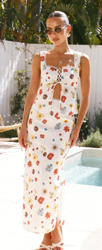 ‘Darla’ floral set in cream