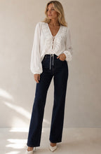 ‘Astrid’ white top
