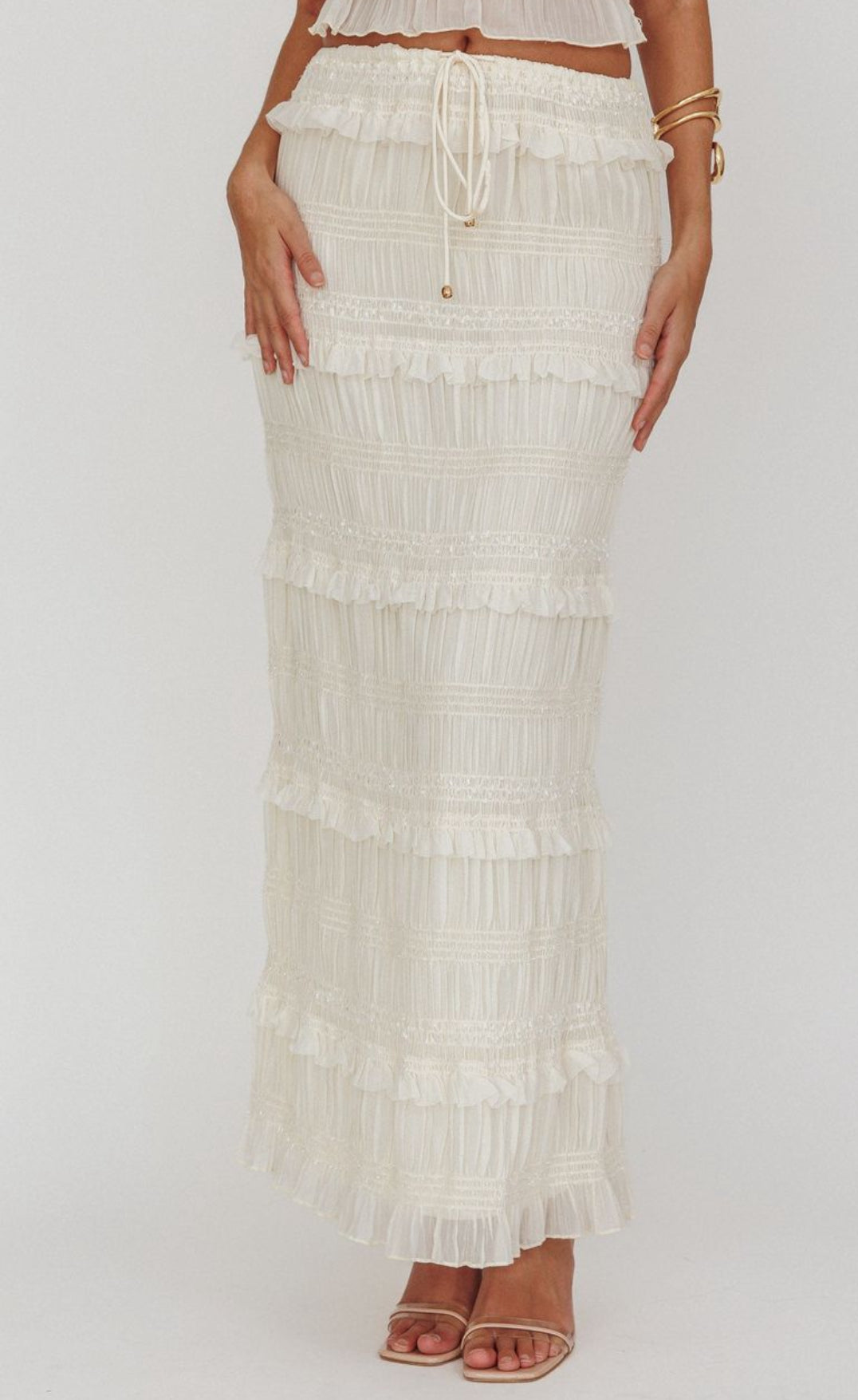 ‘Aaliyah’ set in cream