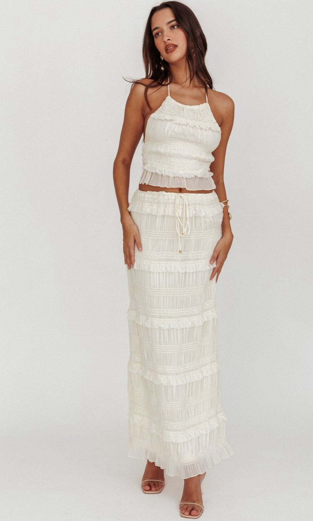 ‘Aaliyah’ set in cream