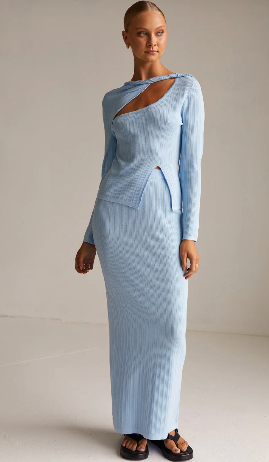 'DION' set in sky blue