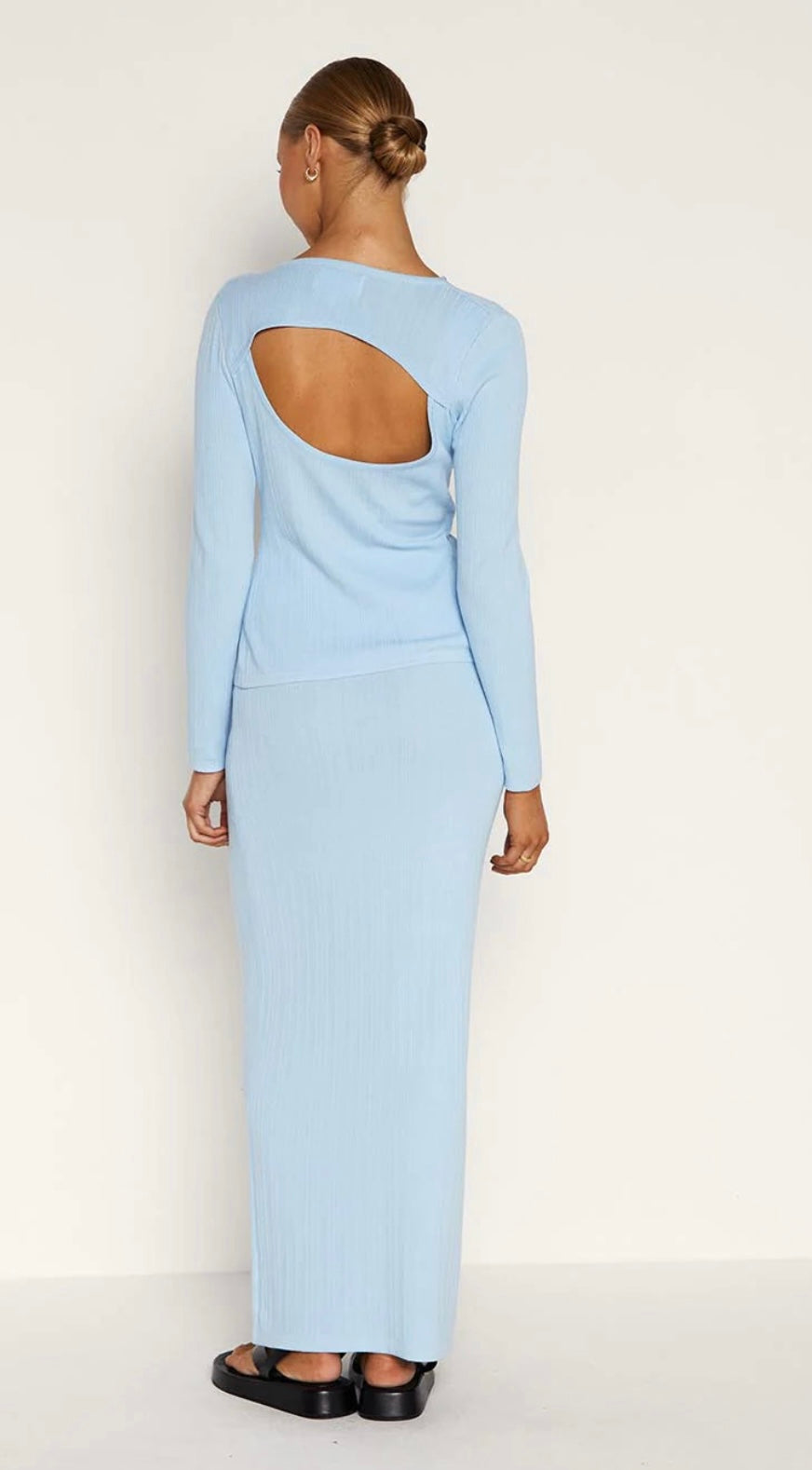 'DION' set in sky blue